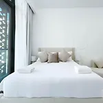 Jvc Amazing Studio With Balcony & Pool View