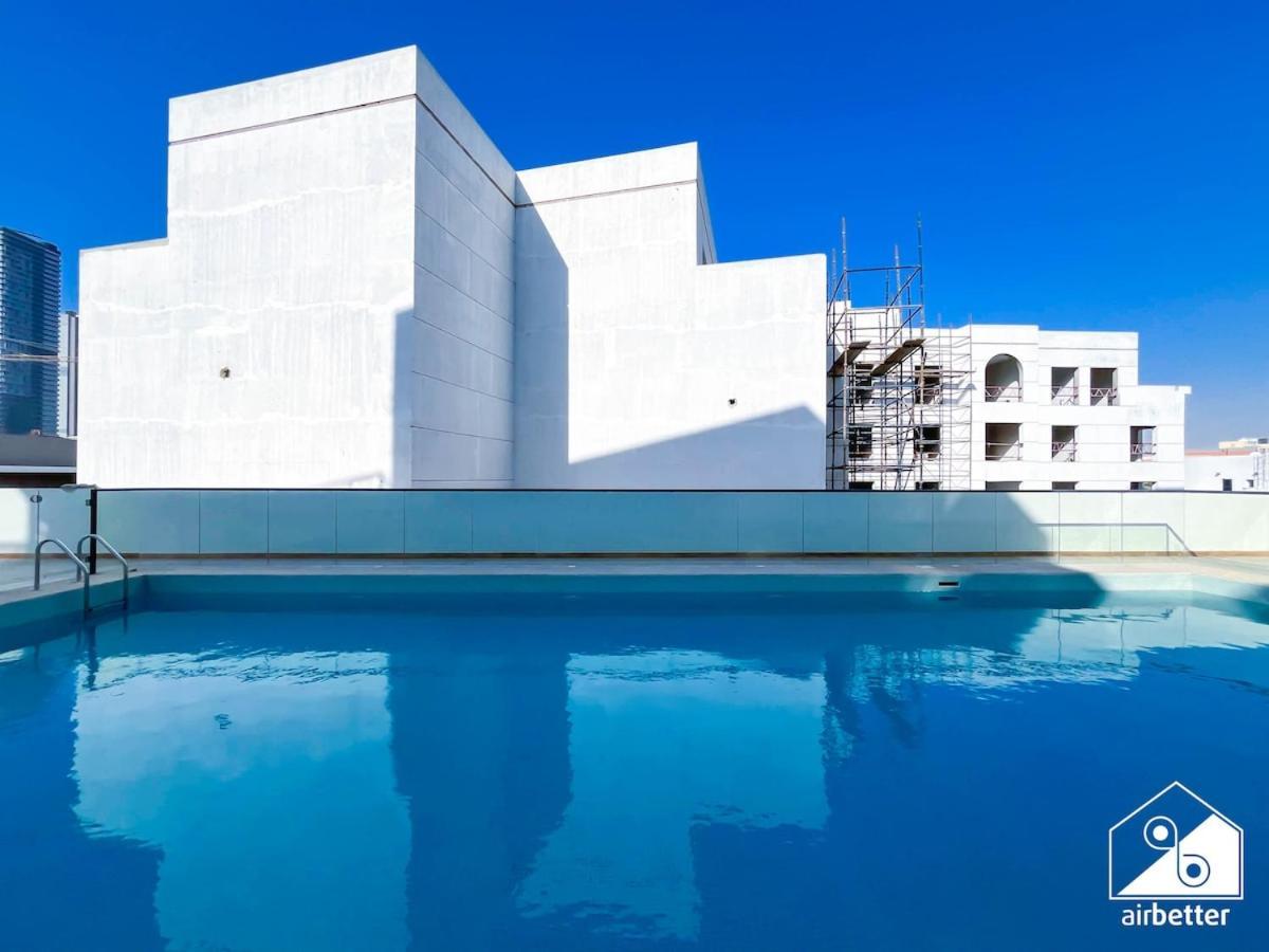 Apartment Jvc Amazing With Balcony & Pool View *