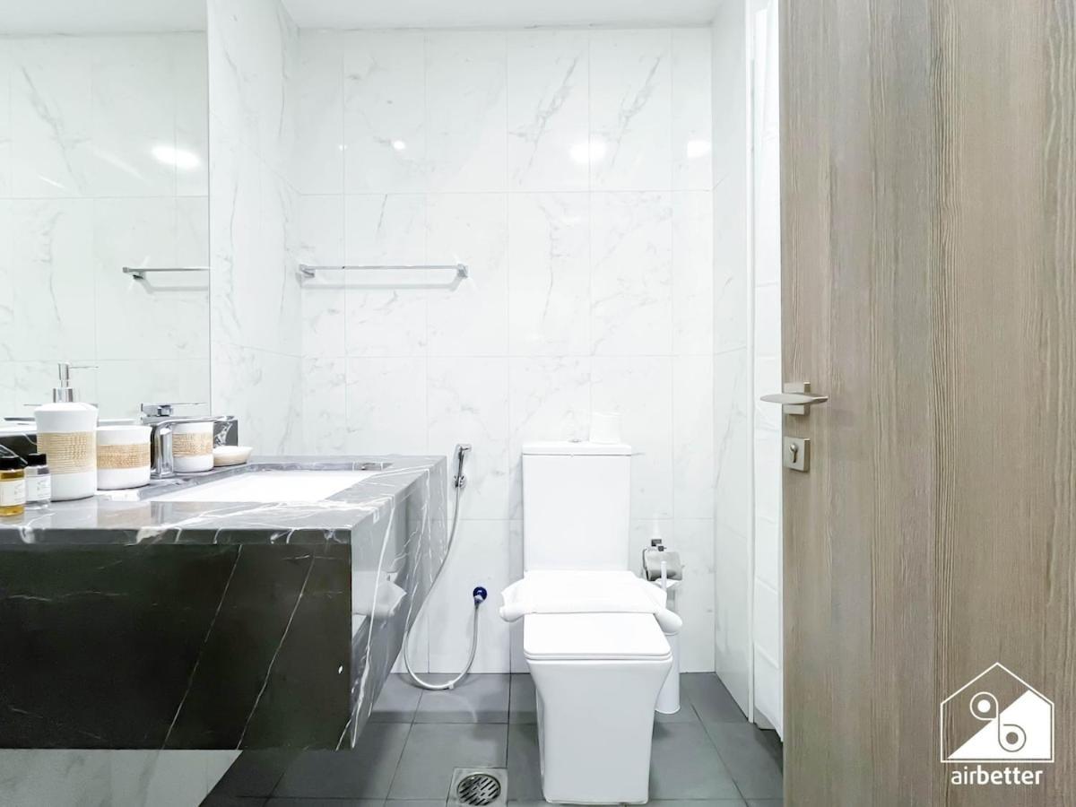 Apartment Jvc Amazing With Balcony & Pool View