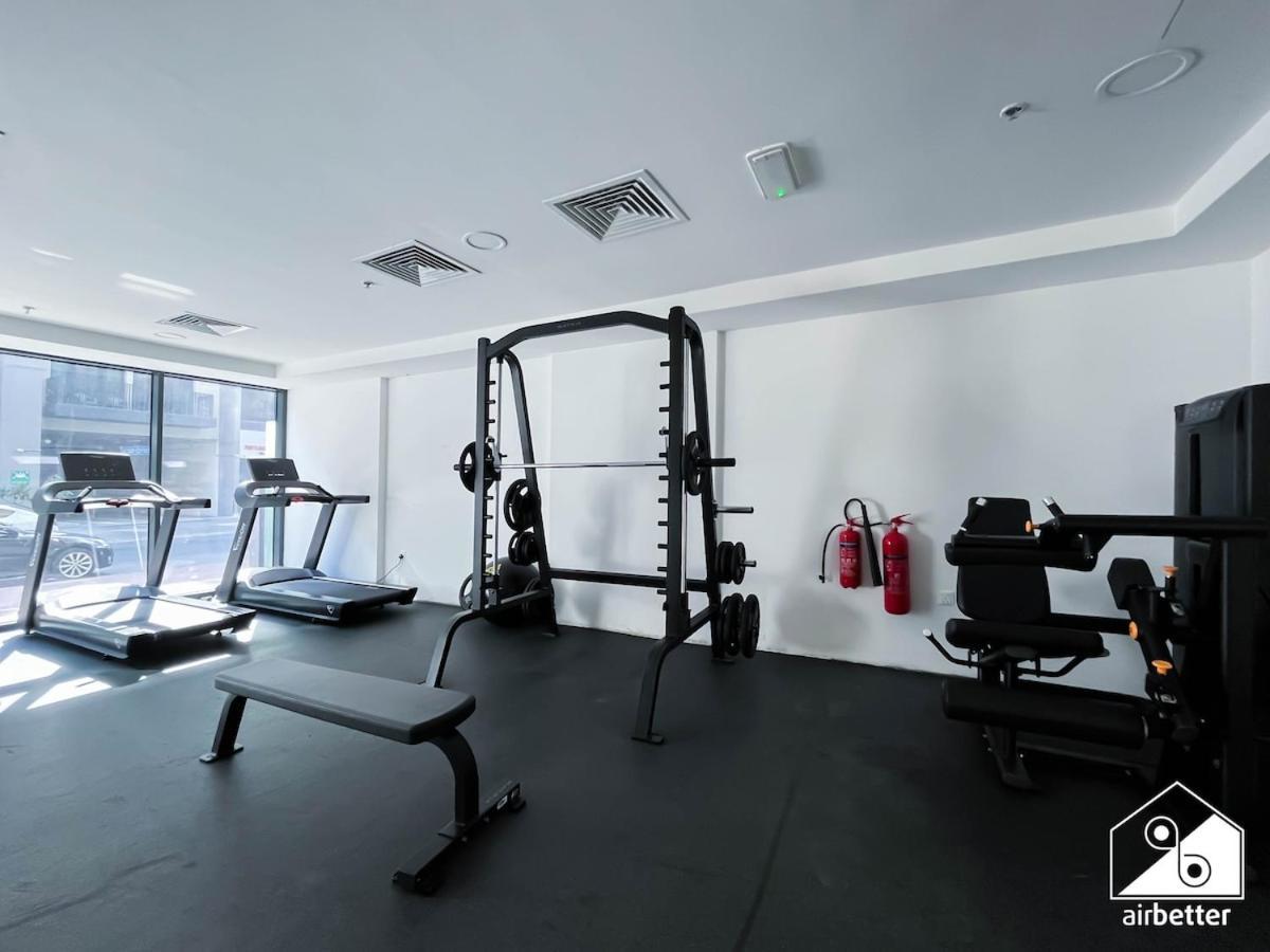 Apartment Jvc Amazing With Balcony & Pool View